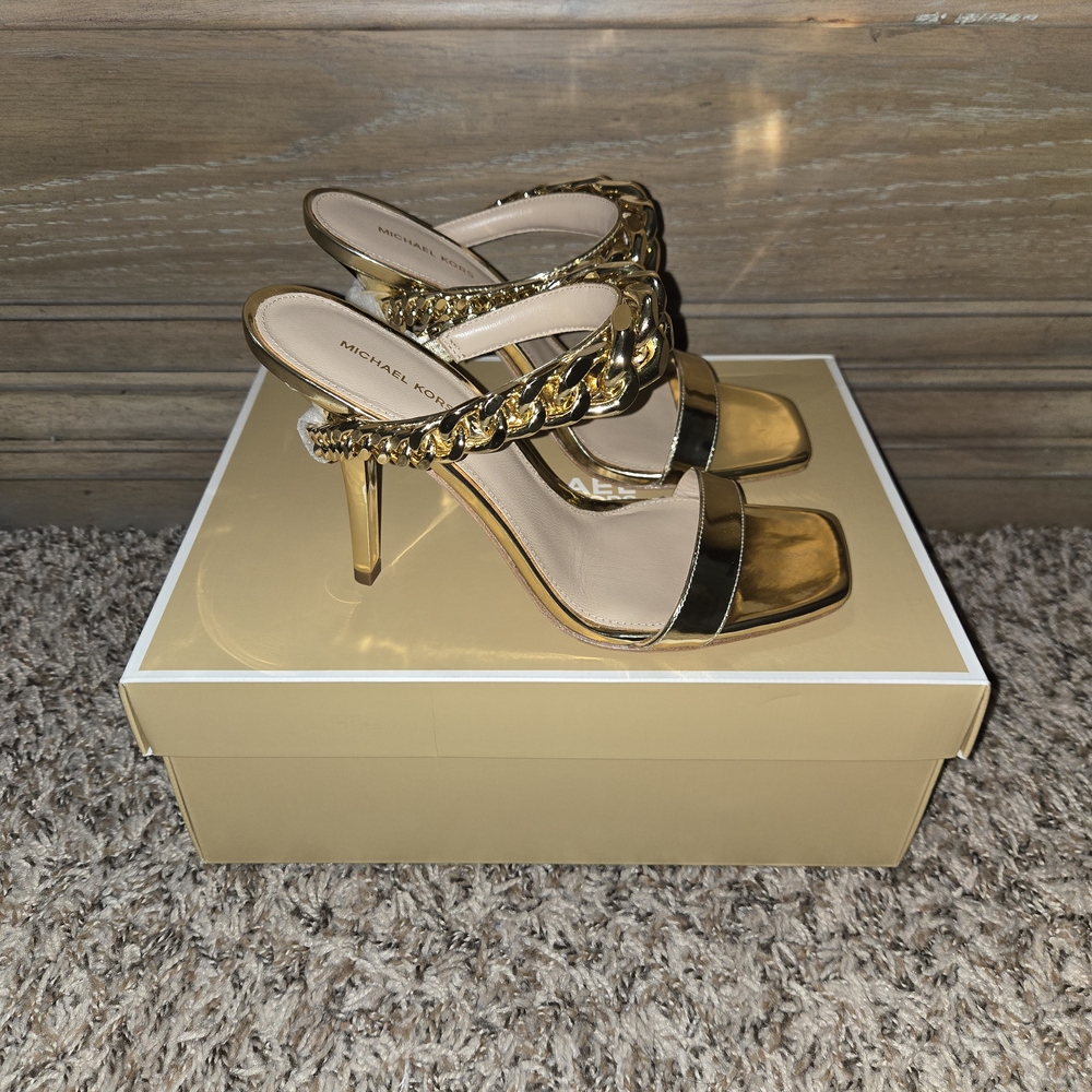 Michael Kors! Elegant Gold Heel With Gold Chain. Sexy And Sleek! - Picture 3 of 5